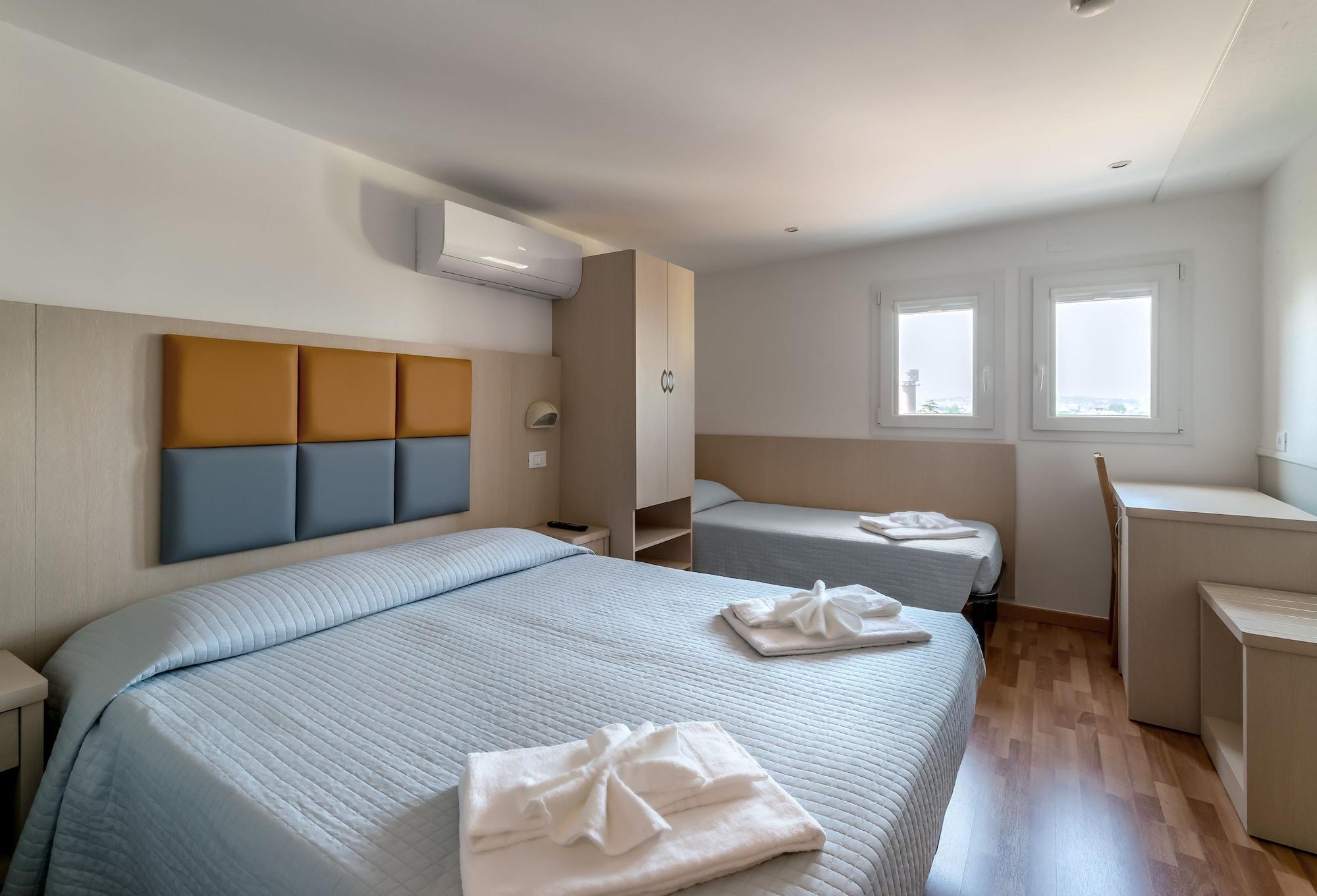 Hotel Stresa Rimini Kültér fotó
