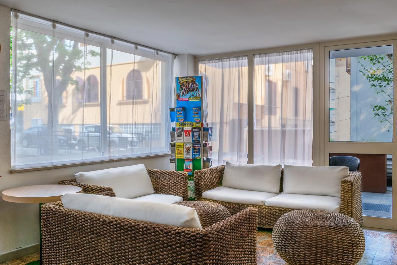 Hotel Stresa Rimini Kültér fotó