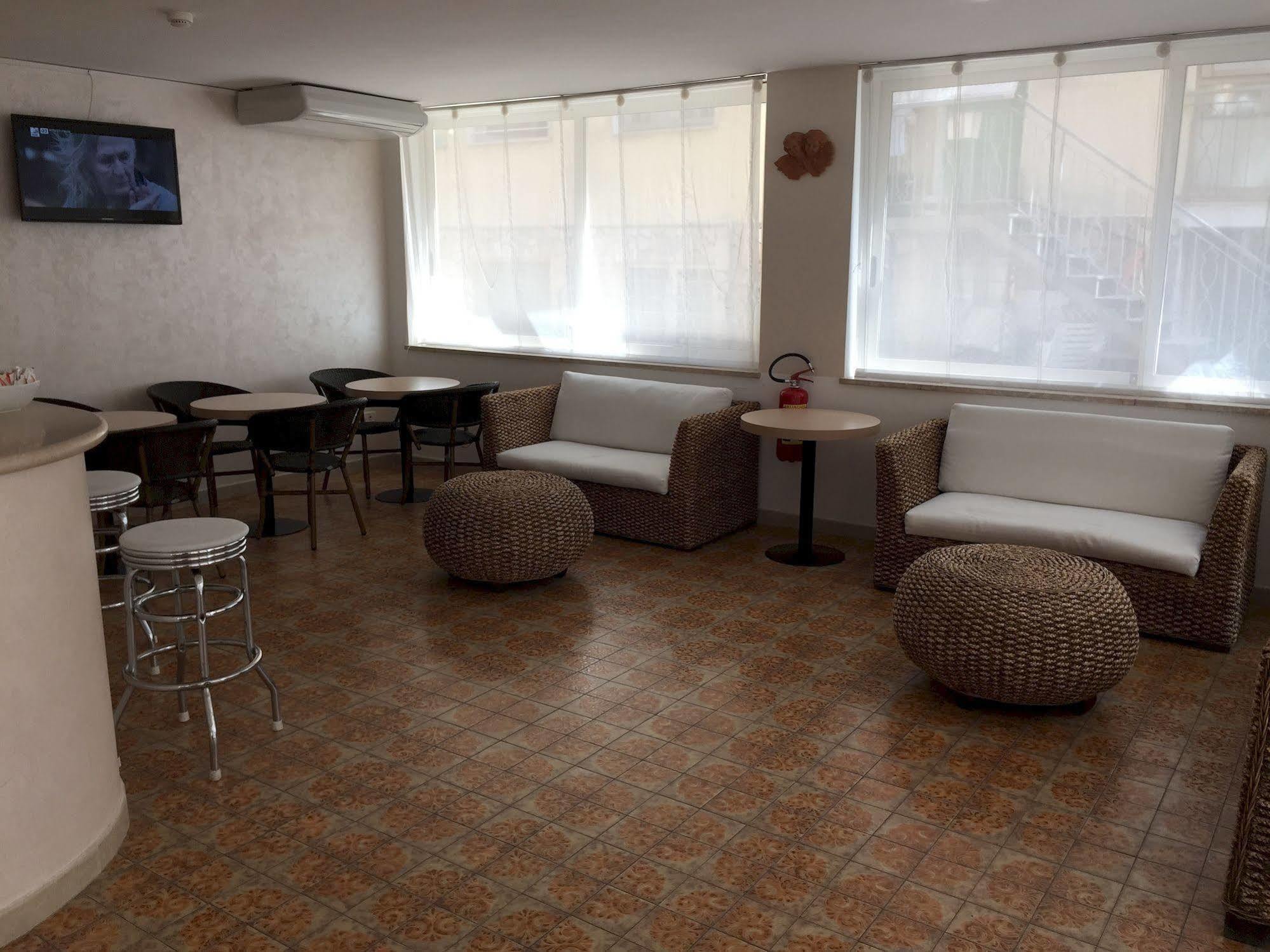 Hotel Stresa Rimini Kültér fotó