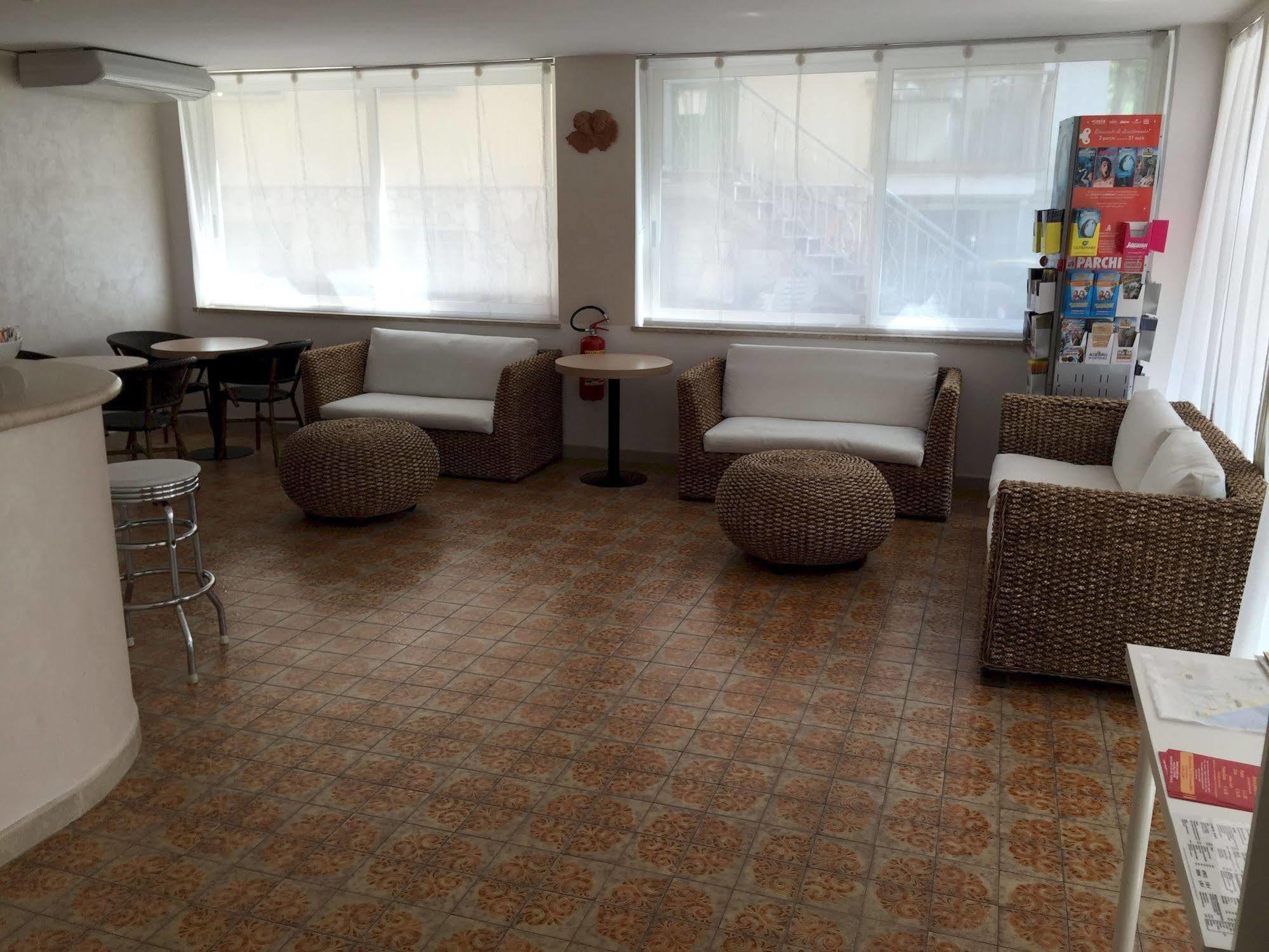 Hotel Stresa Rimini Kültér fotó