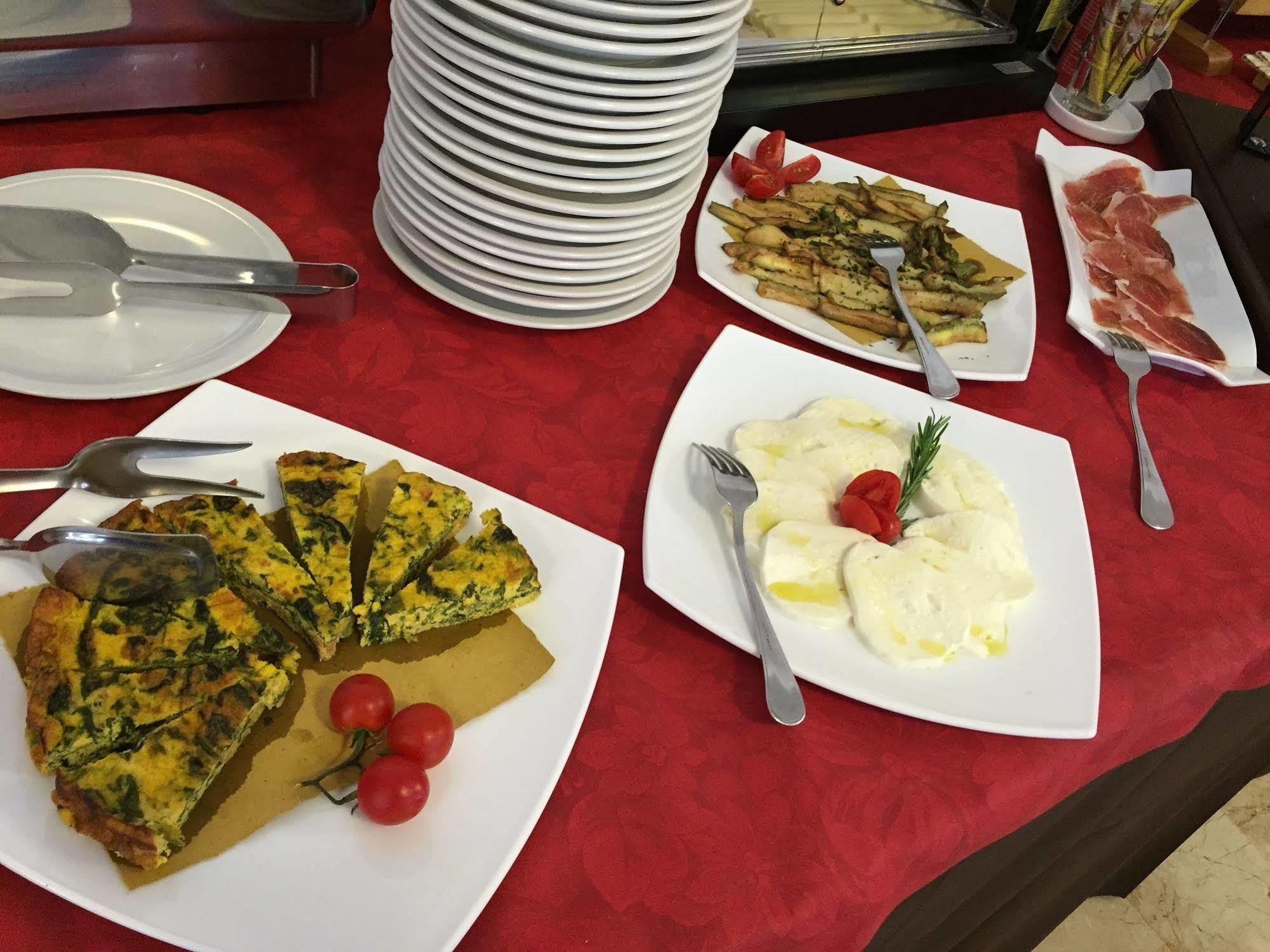 Hotel Stresa Rimini Kültér fotó